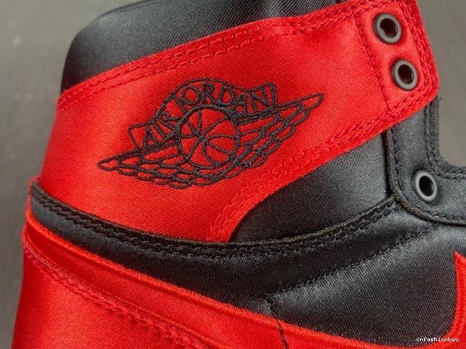 Jordan Bred Satin Air FD4810-061 High 1 OG WMNS 0822